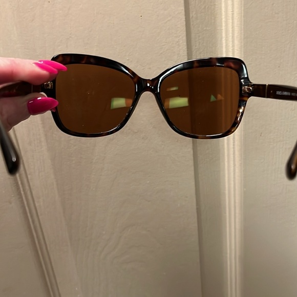 Dolce&Gabbana sunglasses w/ case,box and cloth currently RX but come w/lenses - Picture 10 of 11